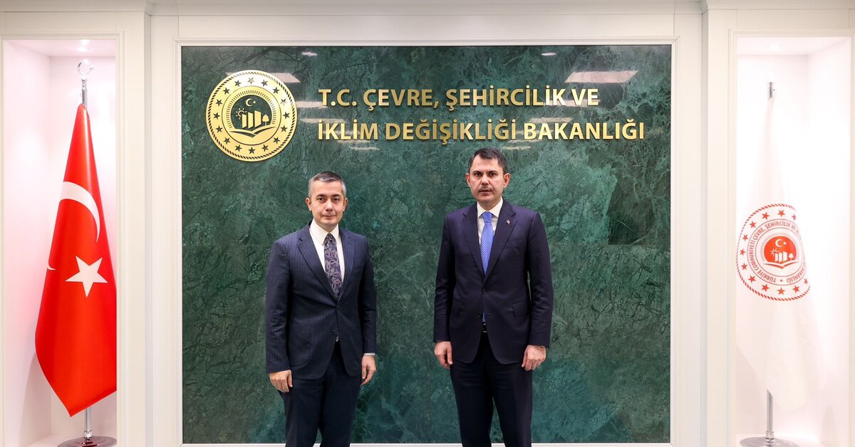 Bakan Kurum, Esenyurt Belediye Başkan Vekili ile görüştü