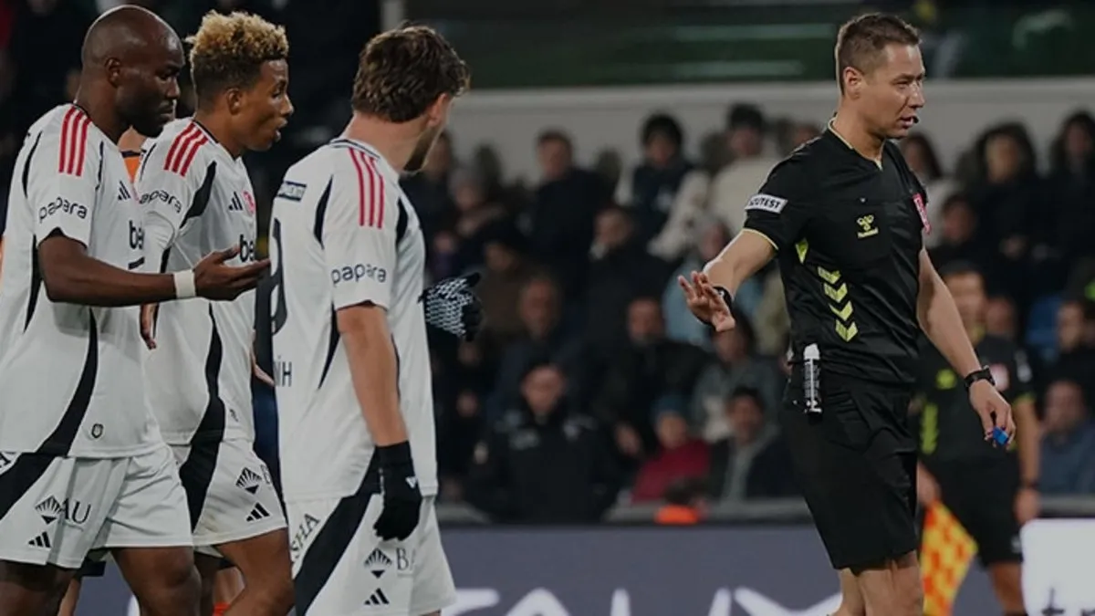 SON DAKİKA BEŞİKTAŞ HABERİ: Beşiktaşlı taraftarlardan büyük tepki! Penaltı beklenen pozisyona isyan ettiler…